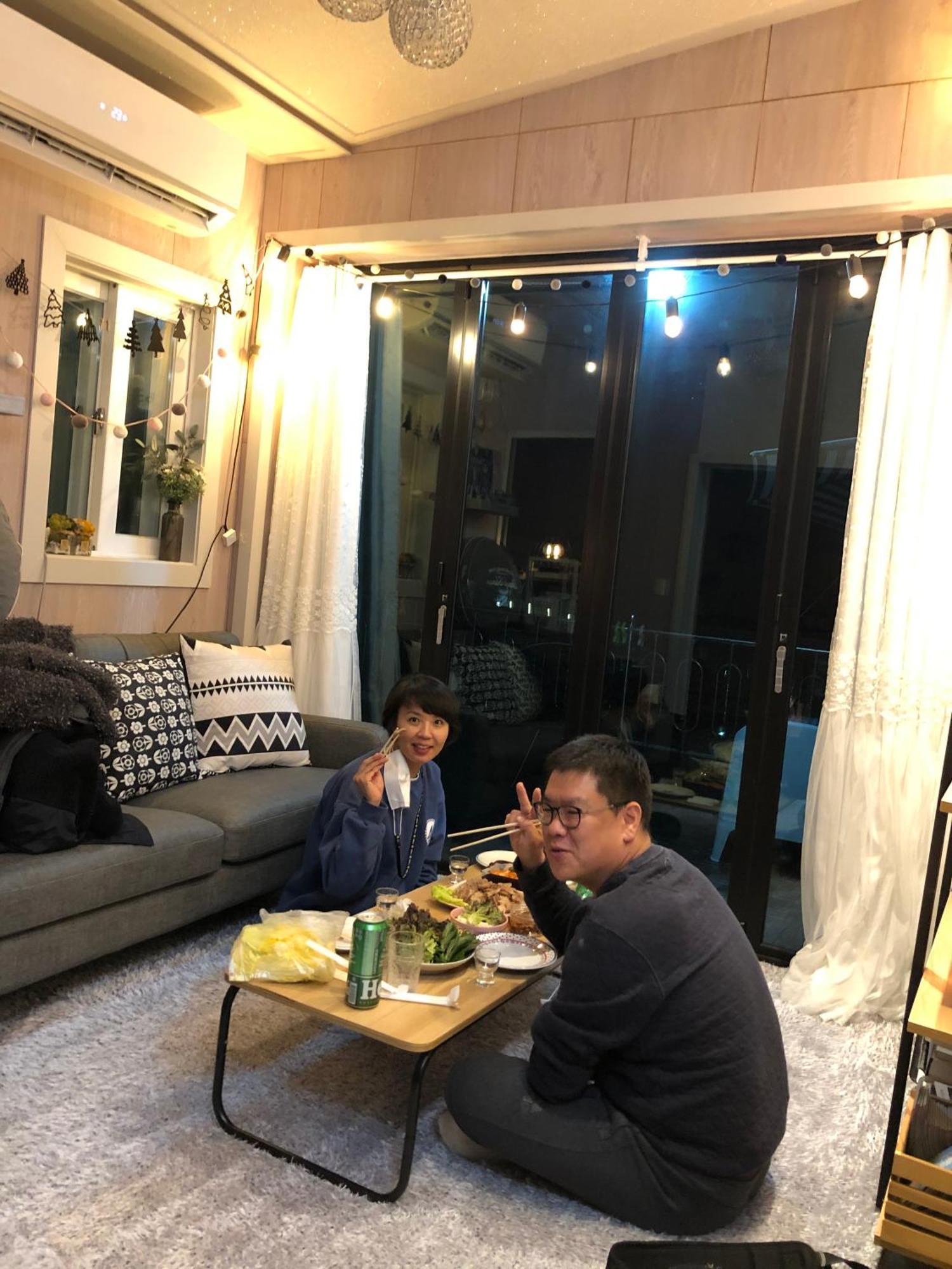 דניאנג Us On Earth Guesthouse מראה חיצוני תמונה